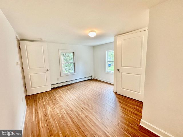 377 N MAIN ST, Barnegat, NJ 08005