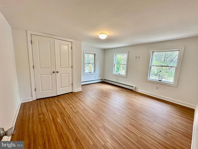 377 N MAIN ST, Barnegat, NJ 08005