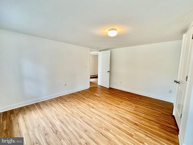 377 N MAIN ST, Barnegat, NJ 08005