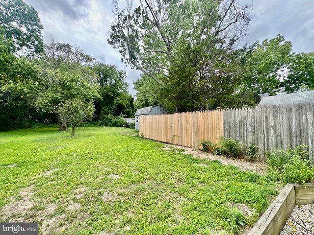 377 N MAIN ST, Barnegat, NJ 08005
