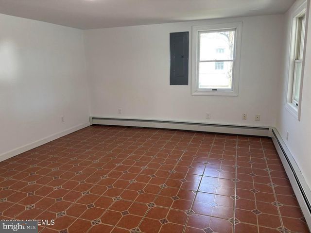 377 N MAIN ST, Barnegat, NJ 08005