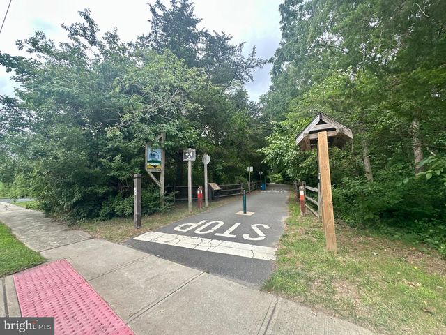377 N MAIN ST, Barnegat, NJ 08005