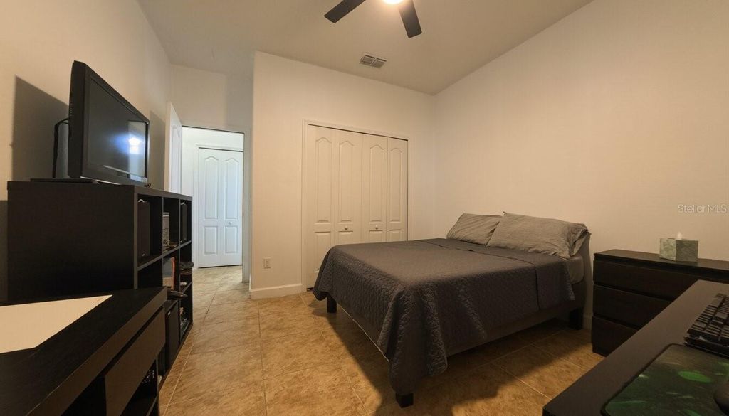 Image 16 of property listing at 1903 HAILSHAM COURT, Orlando, FL 32824