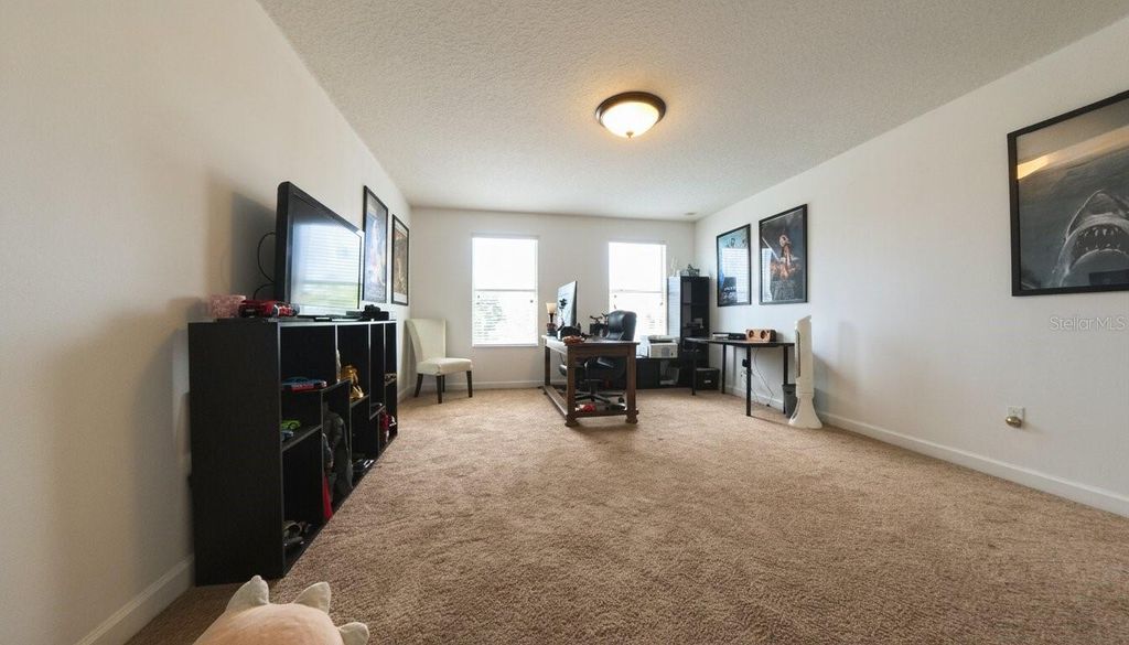 Image 36 of property listing at 1903 HAILSHAM COURT, Orlando, FL 32824