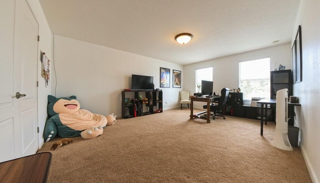 Image 37 of property listing at 1903 HAILSHAM COURT, Orlando, FL 32824