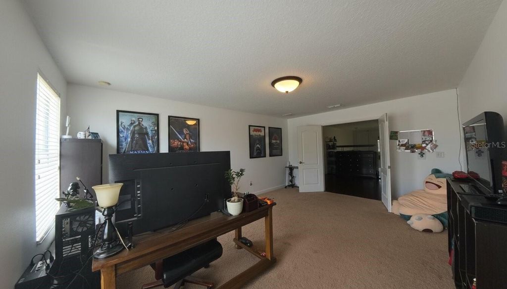 Image 38 of property listing at 1903 HAILSHAM COURT, Orlando, FL 32824