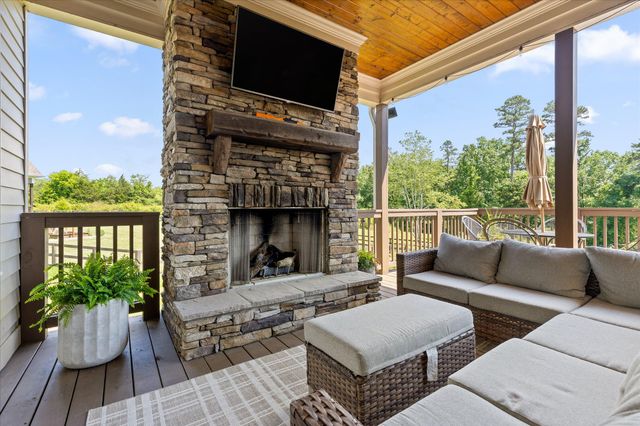 1908 Wagon Lane, Signal Mountain, TN 37377