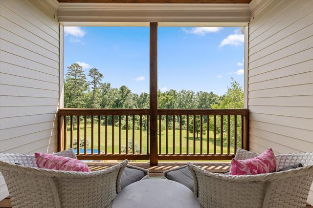 1908 Wagon Lane, Signal Mountain, TN 37377