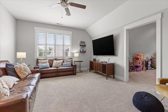 1908 Wagon Lane, Signal Mountain, TN 37377
