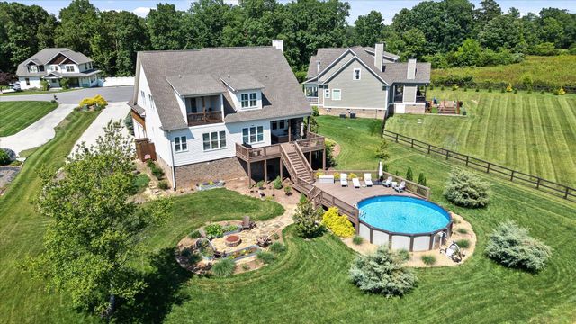 1908 Wagon Lane, Signal Mountain, TN 37377