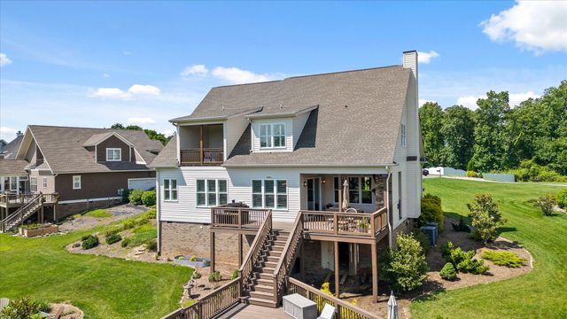1908 Wagon Lane, Signal Mountain, TN 37377