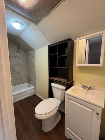 10742 Kingwood Dr, Corpus Christi, TX 78410