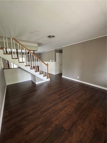 10742 Kingwood Dr, Corpus Christi, TX 78410