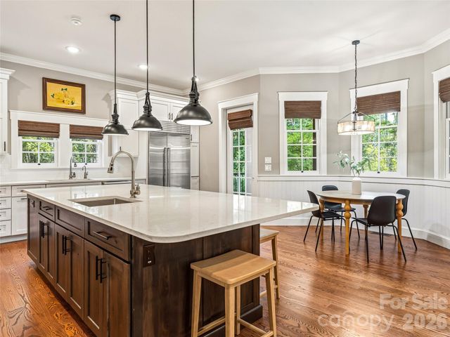 1 Cedar Chine Drive, Asheville, NC 28803