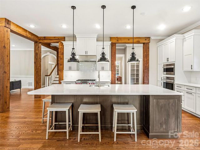 1 Cedar Chine Drive, Asheville, NC 28803