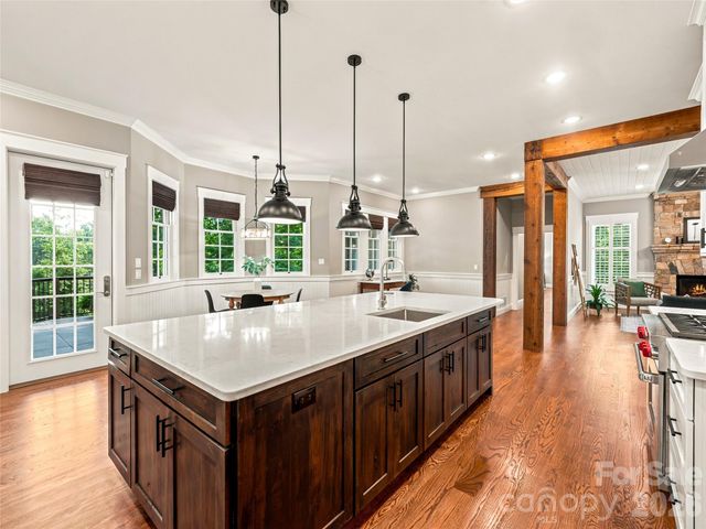 1 Cedar Chine Drive, Asheville, NC 28803