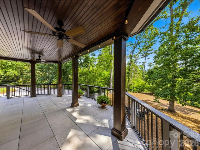 1 Cedar Chine Drive, Asheville, NC 28803