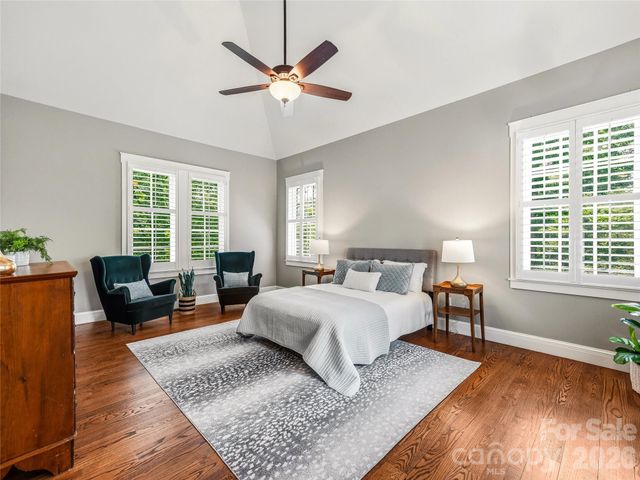 1 Cedar Chine Drive, Asheville, NC 28803