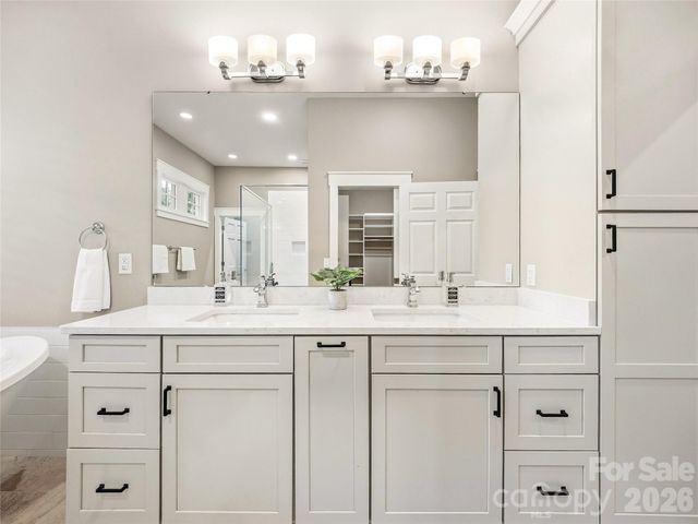 1 Cedar Chine Drive, Asheville, NC 28803