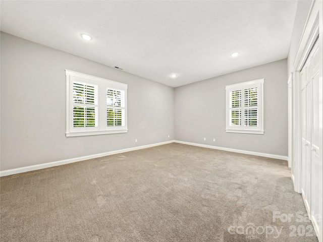 1 Cedar Chine Drive, Asheville, NC 28803