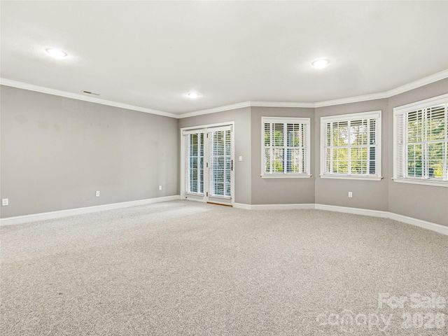 1 Cedar Chine Drive, Asheville, NC 28803