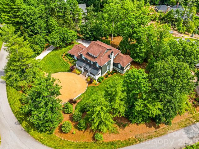 1 Cedar Chine Drive, Asheville, NC 28803