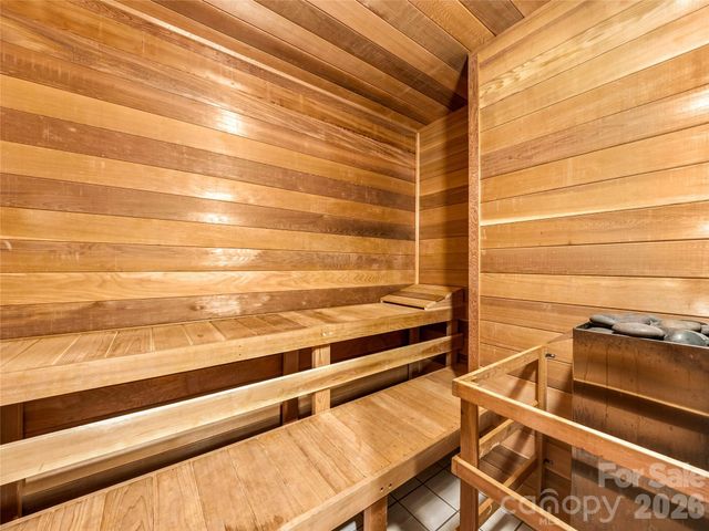 1 Cedar Chine Drive, Asheville, NC 28803