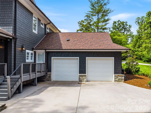 1 Cedar Chine Drive, Asheville, NC 28803