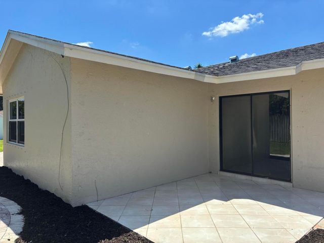 18460 Tapadero Terrace, Boca Raton, FL 33496