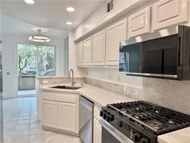 44 Mission Court, Lake Forest, CA 92610
