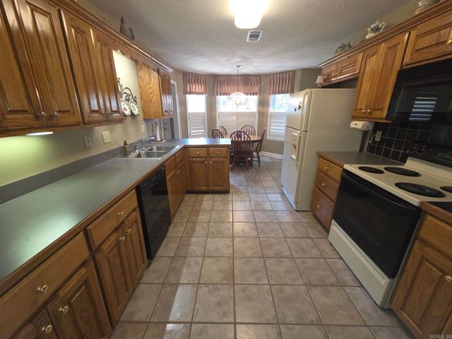 2417 Cattail Road, Searcy, AR 72143