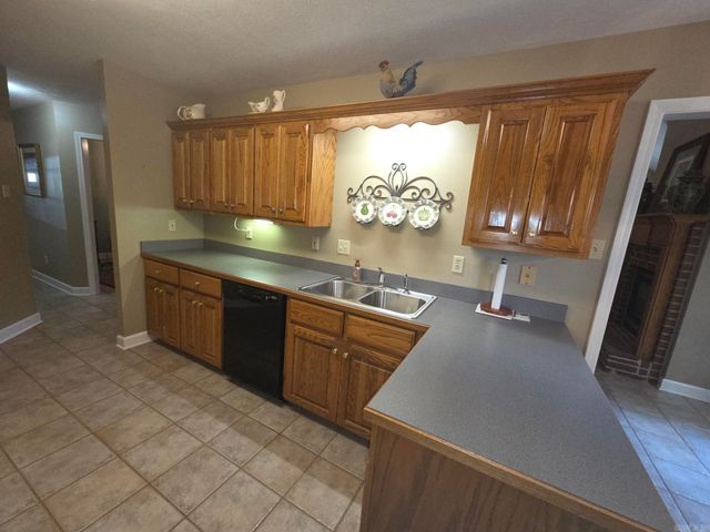 2417 Cattail Road, Searcy, AR 72143