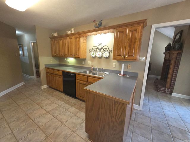 2417 Cattail Road, Searcy, AR 72143