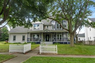 341 Tanager Drive, Woodstock, IL 60098