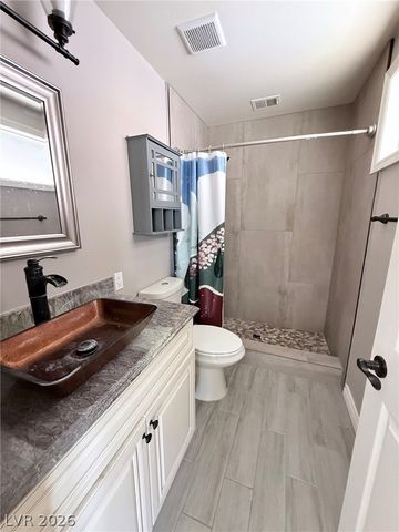 8404 Mulcahy Avenue, Las Vegas, NV 89145