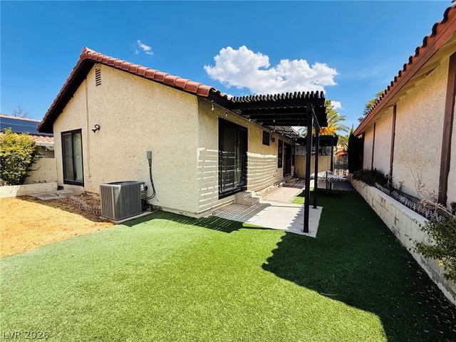 8404 Mulcahy Avenue, Las Vegas, NV 89145