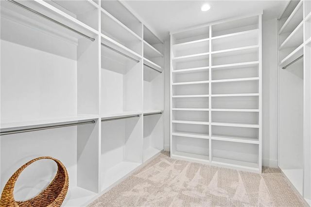 22476 W 90th Terrace, Lenexa, KS 66220