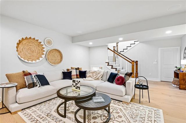 22476 W 90th Terrace, Lenexa, KS 66220