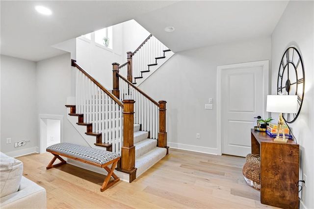 22476 W 90th Terrace, Lenexa, KS 66220