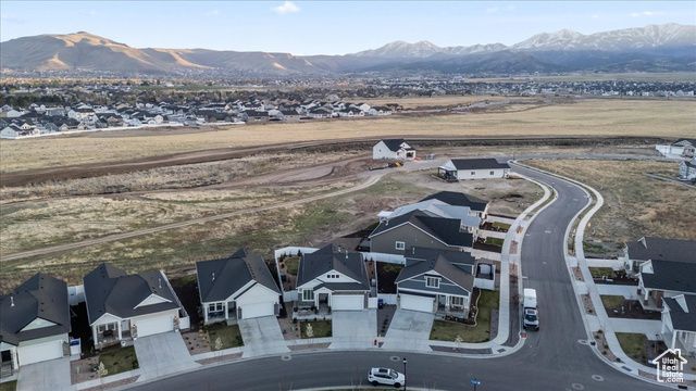 6079 W TETON VILLAGE DR #106, Herriman, UT 84096