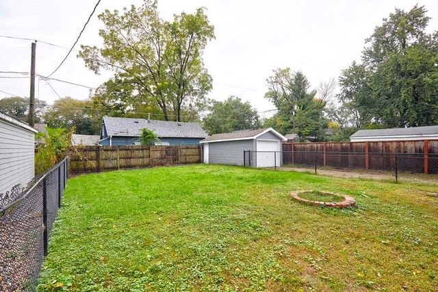 858 40th Street, Des Moines, IA 50312