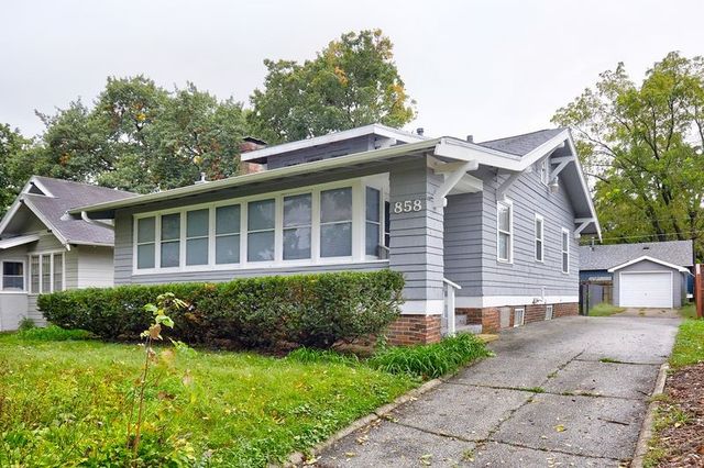 858 40th Street, Des Moines, IA 50312
