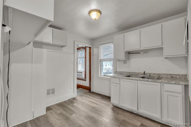 4877 Maynard Street, Detroit, MI 48215