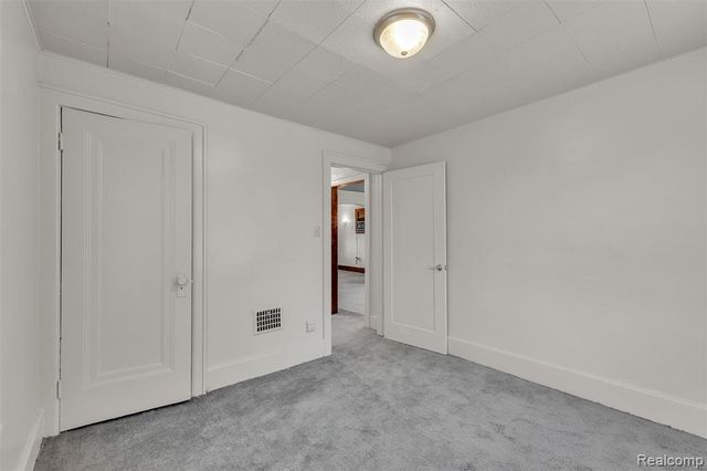 4877 Maynard Street, Detroit, MI 48215