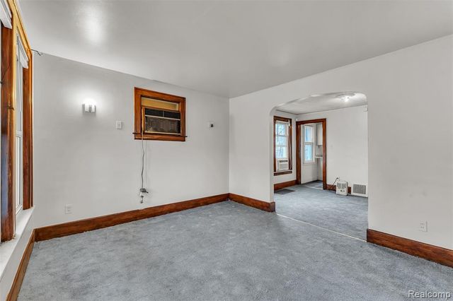 4877 Maynard Street, Detroit, MI 48215