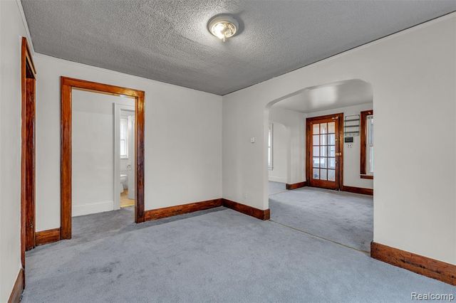 4877 Maynard Street, Detroit, MI 48215