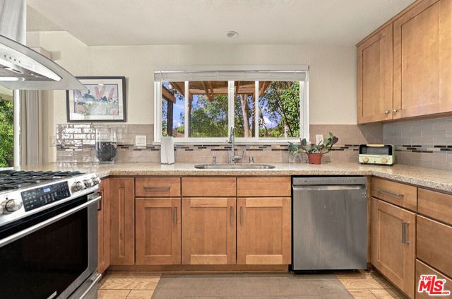 21 Country Wood Drive, Pomona, CA 91766