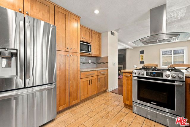 21 Country Wood Drive, Pomona, CA 91766