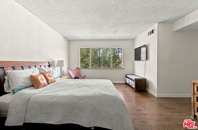21 Country Wood Drive, Pomona, CA 91766