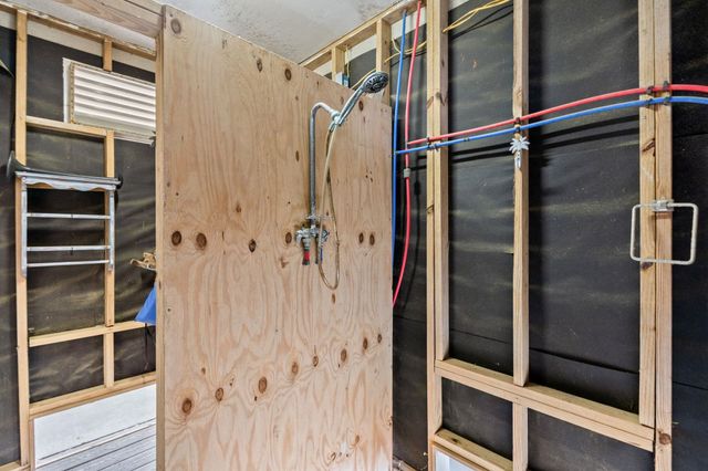 187 Myrtle Ave., Pawleys Island, SC 29585